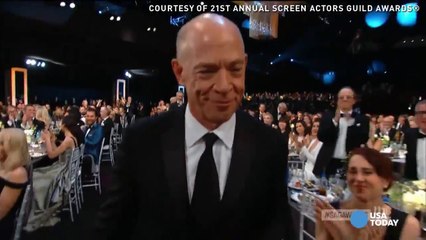 Embarrassing Blooper at Sunday’s SAG Awards : fake applause!