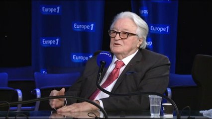 Dumas : "Je discuterais avec Bachar plus que jamais"