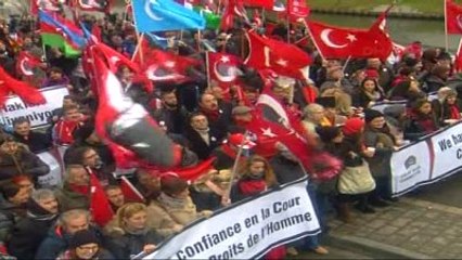 Türkler Perinçek'e Destek İçin Strasbourg'da AİHM Önünde - 2