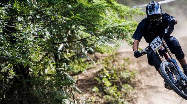 Steve Smith signe un triplé en descente aux Crankworx Whistler