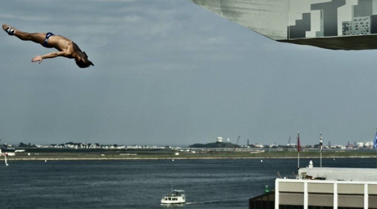 Boston accueille le Red Bull Cliff Diving