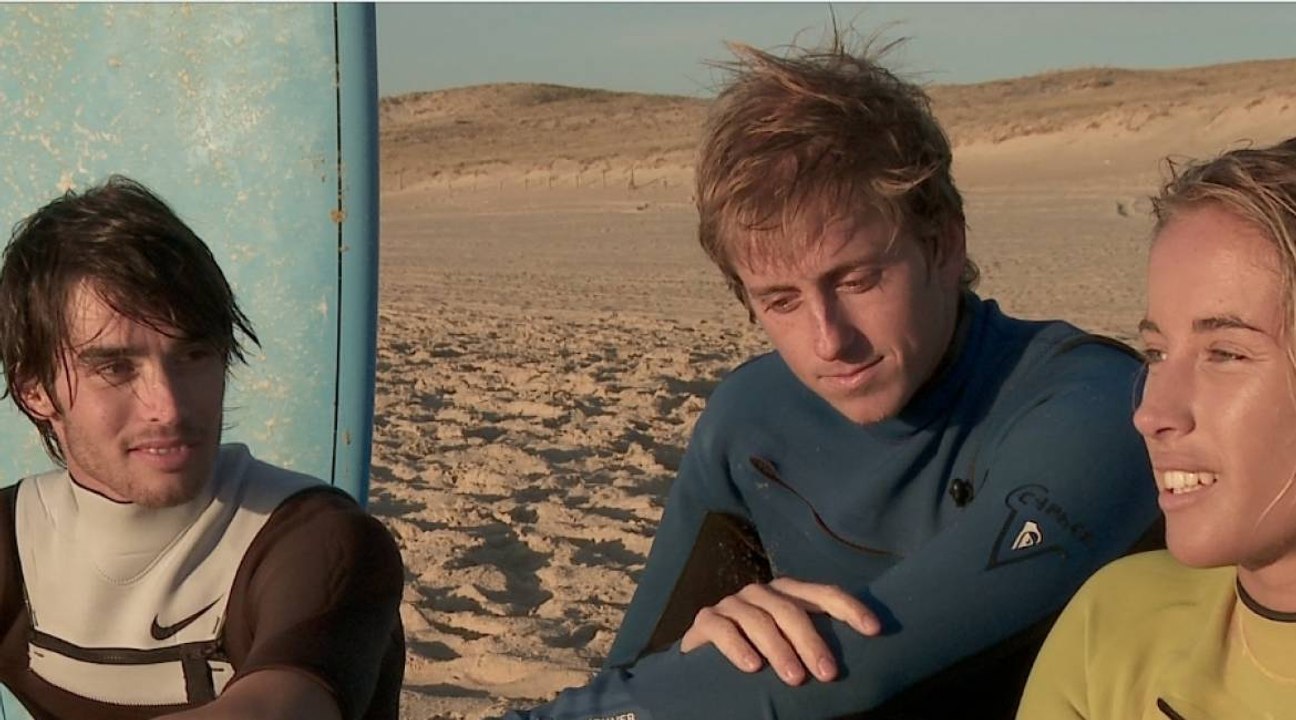 Cours de surf avec Lee-Ann Curren pour Kevin Rolland et Xavier Bertoni