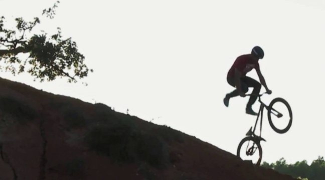 Les frères Triboulat nous régalent en MTB freestyle