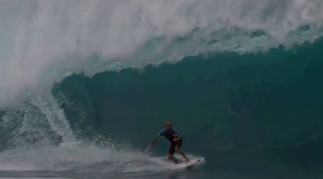 Vidéo surf du jour : le tube parfait de Kelly Slater à Pipeline