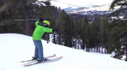 Quand il s'essaie à son premier saut en ski...