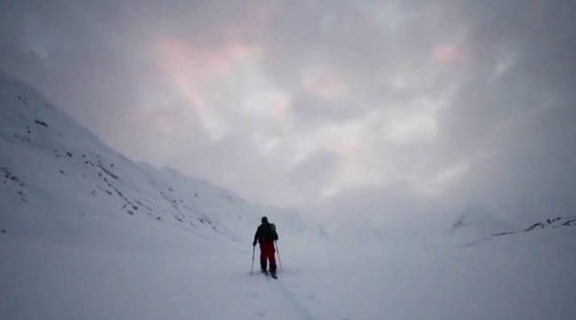 Norrona nous emmène sur les crêtes d'Alaska avec Searching for Spines