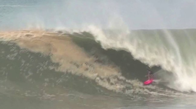 Billabong XXL Big Wave Awards 2013 :Greg Long à Puerto Escondido