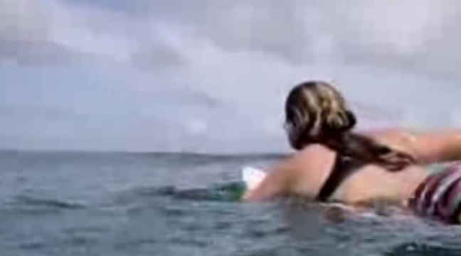 Session freesurf à Pohnpei avec Tyler Wright