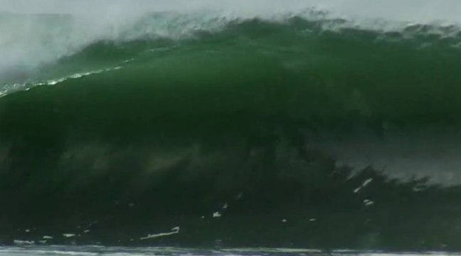 Artiz Aranburu dans les barrels landais