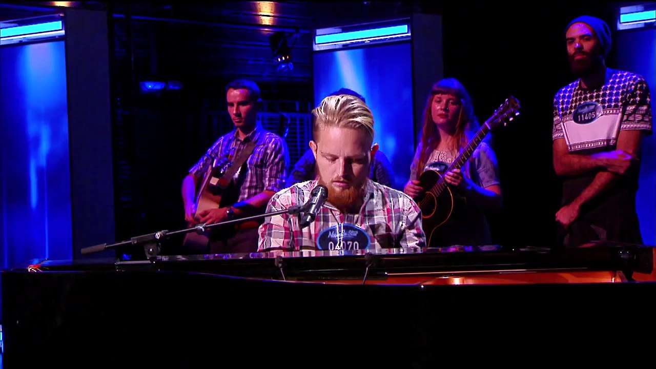 Micka - I cant stand the rain - Théâtre - NOUVELLE STAR 2015