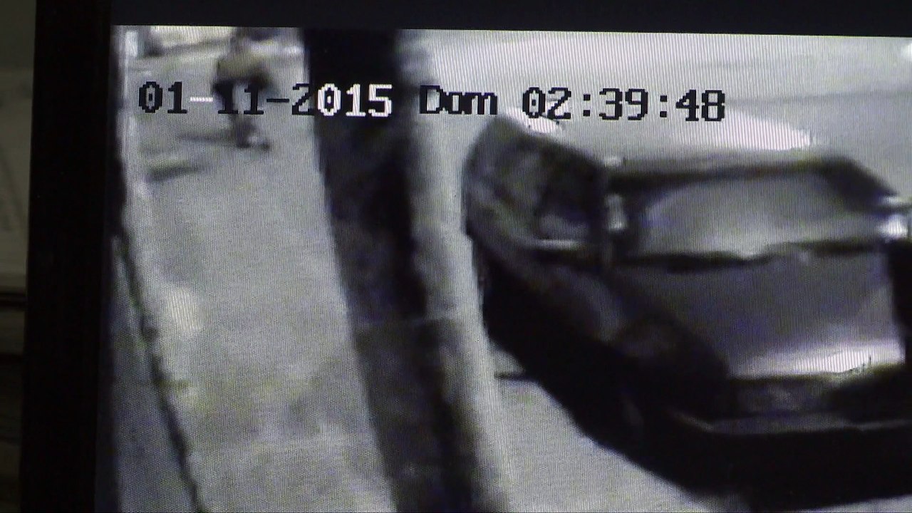 Bandidos roubam televisão em churrascaria de Jardim da Penha