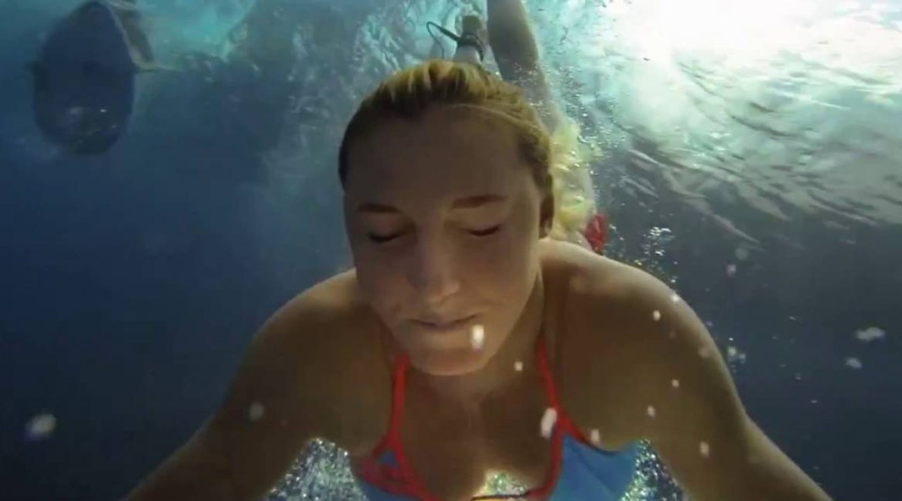 GoPro : session en inside avec Lakey Peterson en Indonésie