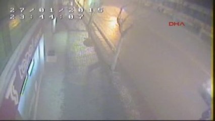 Eskişehir'de Otomobilin Çarptığı Yaralı Genç 1 Kilometre Aracın Üzerinde Gitti Ek Kaza Anından...