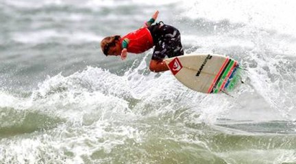 Une compétition de surf pour les kids