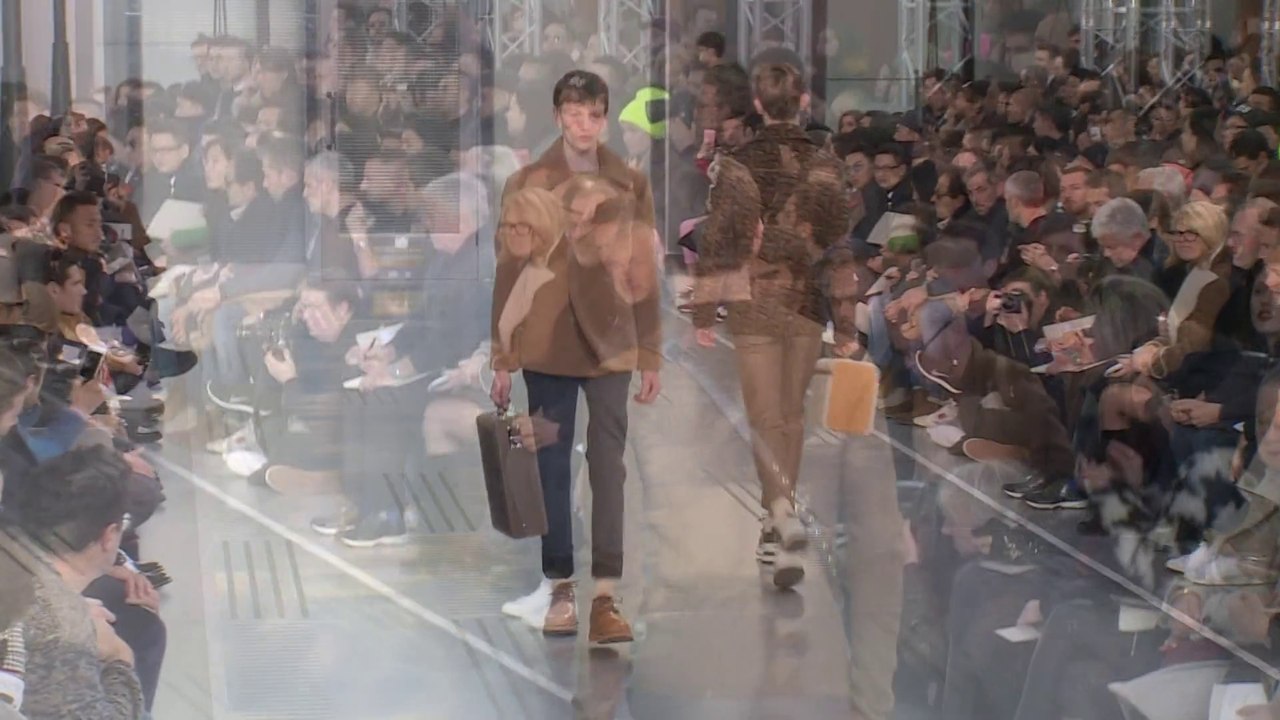 Louis Vuitton - Défilé Homme Automne-Hiver 2015-16 à Paris