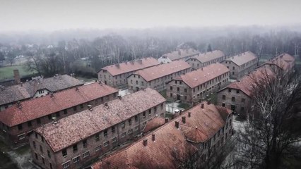 Le site d'Auschwitz survolé par un drone