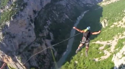 Record de France de saut pendulaire par le team Pyrénaline