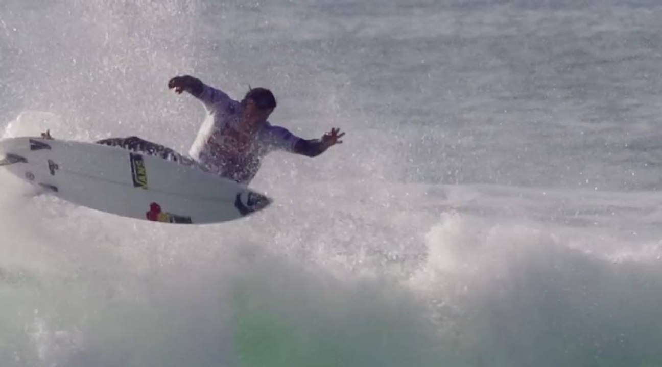 Quiksilver Pro France 2013 : les manœuvres aériennes de la première journée