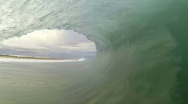 Aritz Aranburu dans le tube de la Gravière