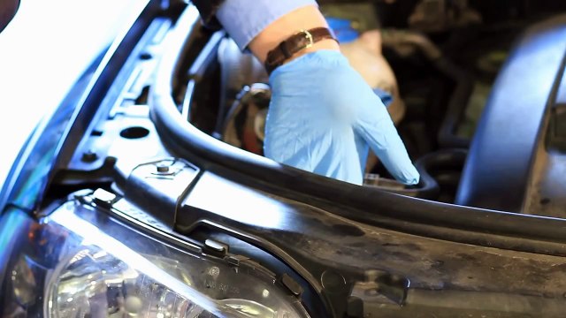 How to Change a Car Headlight Bulb