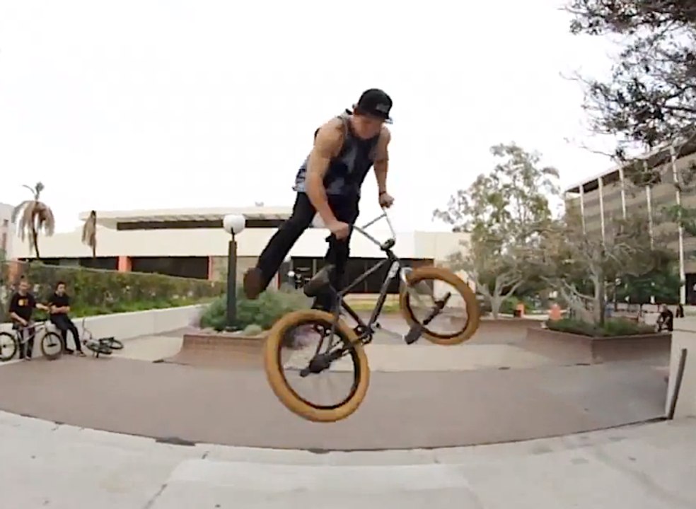 BMX - STEVIE CHURCHILL ECLAT FORK PROMO - Stevie Churchill tests his new forks