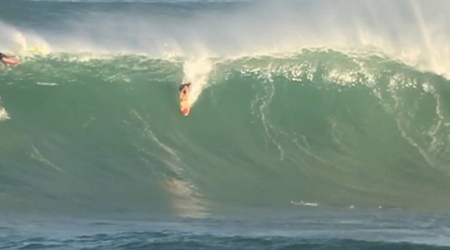 Le premier swell de l'hiver à Hawaii