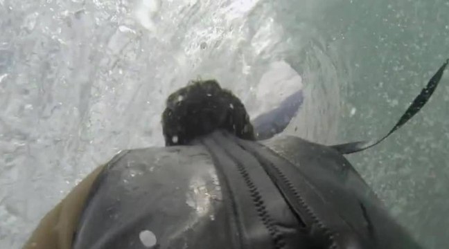 Dans le tube quelque part en l'Indonésie