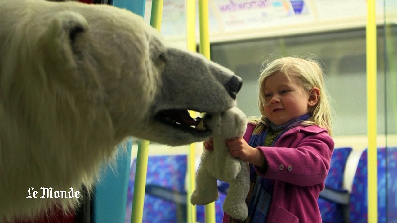 Un ours polaire dans les rues de Londres