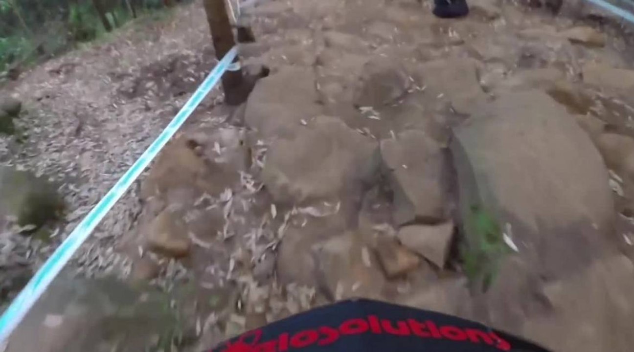 UCI World Cup : la descente test et les comment...