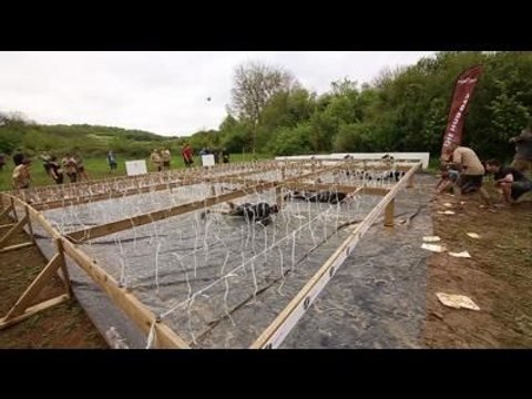 Adrénaline Shots : passage de l'obstacle de The Mud Day Paris du 8 mai 2014 de 12h15 à 12h29