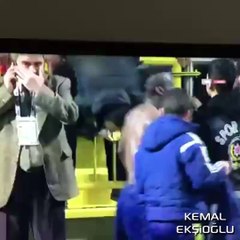 Emenikeyi Çok Aşırı Seven Taraftar