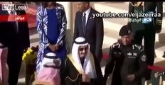 King Salman leaves Obama welcoming ceremony to pray