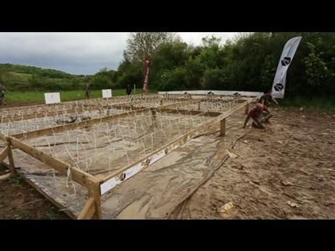 Adrénaline Shots : passage de l'obstacle de The Mud Day Paris du 11 mai 2014 de 11h30 à 11h45
