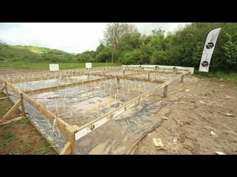 Adrénaline Shots : passage de l'obstacle de The Mud Day Paris du 11 mai 2014 de 10h45 à 11h