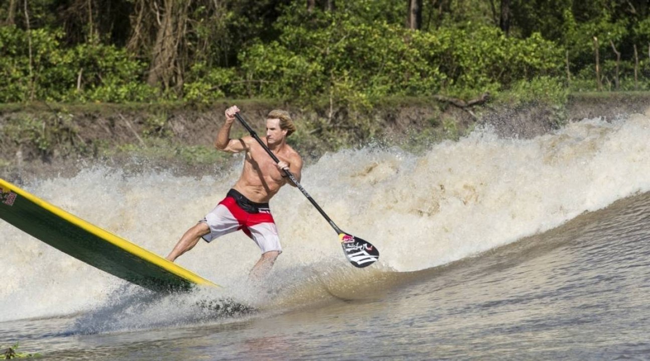 La vidéo de Robby Naish sur l'un des plus dangereux mascaret du monde