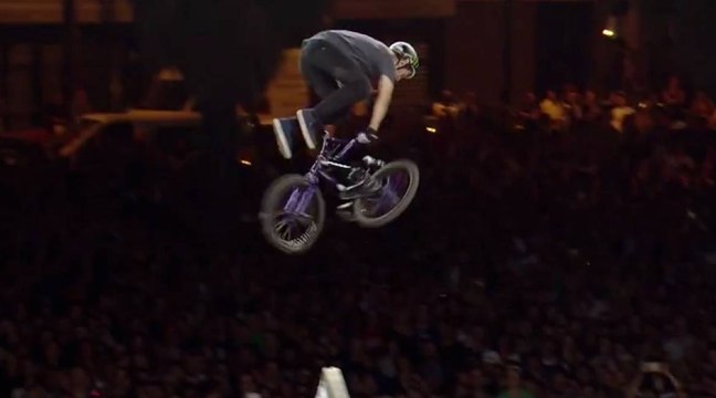 (Vidéo) Le run d'Alex Coleborn, vainqueur de la mini à spine au FISE