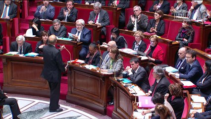 Aviateurs français tués: hommage national aux Invalides