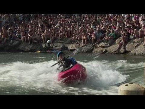 Le troisième run des cinq finalistes de la coupe du monde de kayak