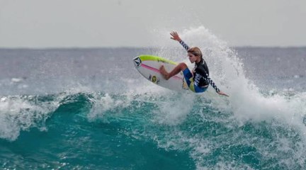 Vidéo : surf trip en Polynésie avec Justin Becret