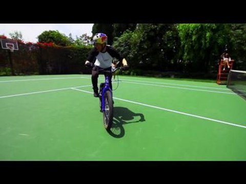 [Portfolio] Danny MacAskill a rendu visite aux lapines Playboy