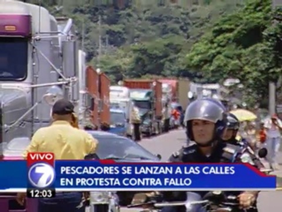 Pescadores bloquearon Caldera en protesta por resolución de la Sala IV