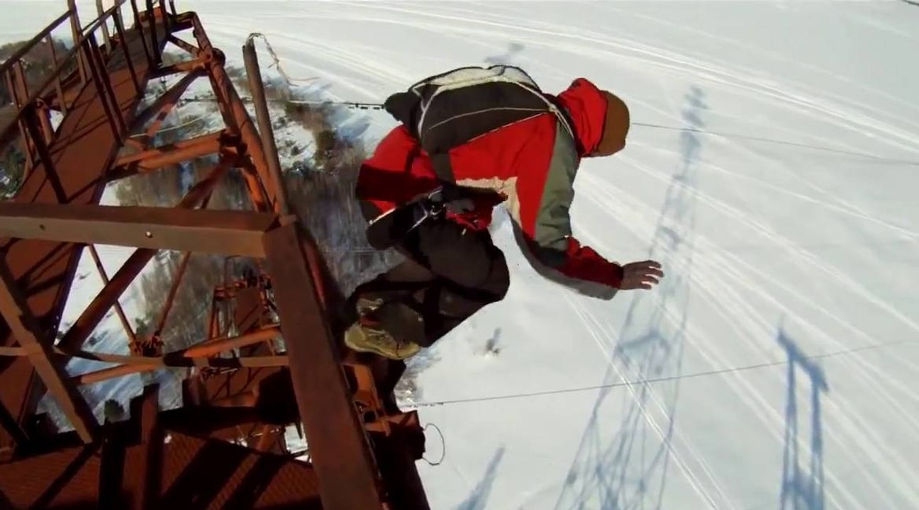 Russie : il rate son saut en base jump