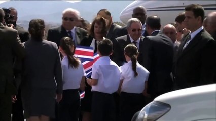 Raúl Castro pide a EEUU fin del bloqueo a Cuba