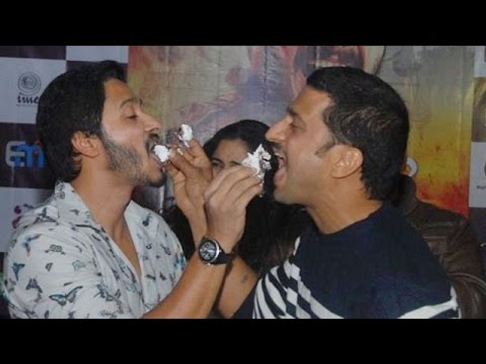 Birthday Celebration Of Shreyas Talpade | Jitendra Joshi With The Lead Cast Of Film Baji