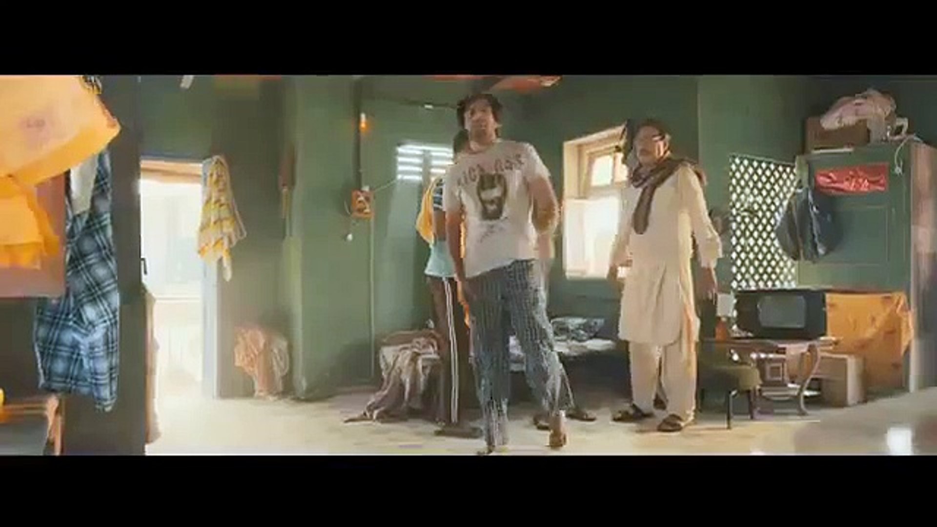 Pakistani action & comedy movie Namalom Afrad 2014 Movie mp4 Complete Movie
