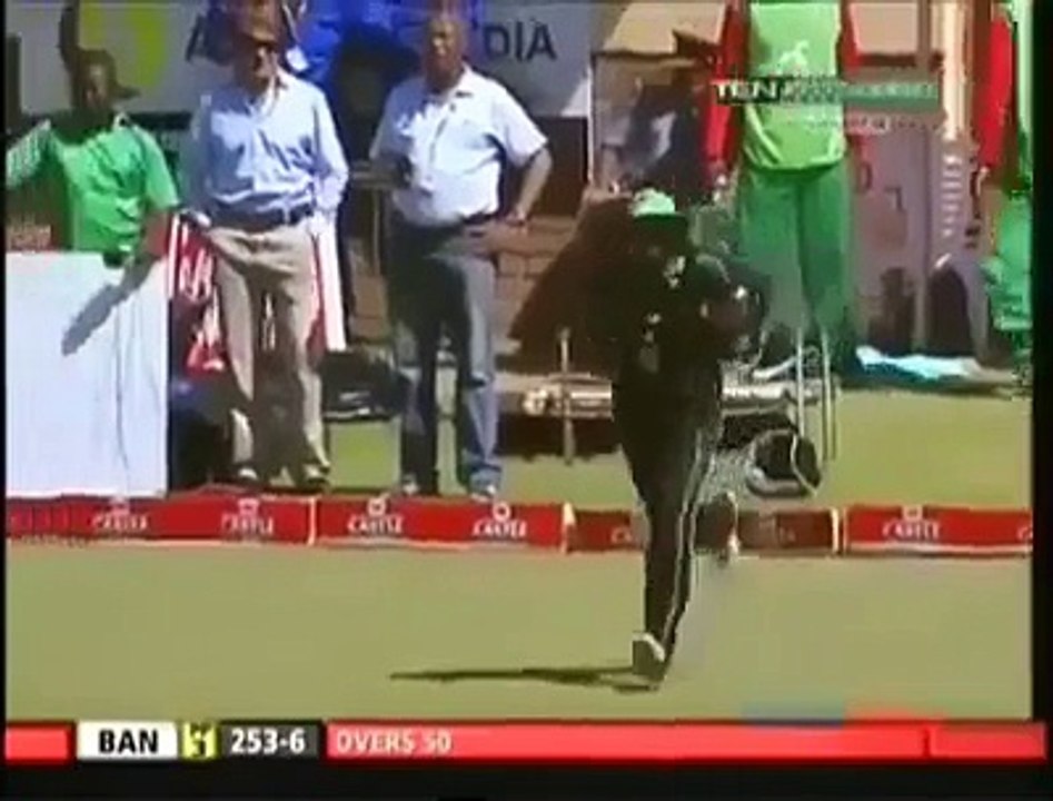 OMG very Dangerous Cricket moment