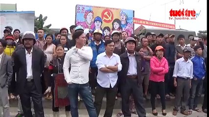 Nhà 2 tầng khoá cửa tan hoang sau vụ cháy lớn