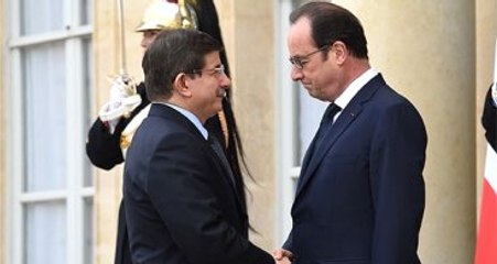 Hollande'dan Türkiye'ye Küstah Çağrı!