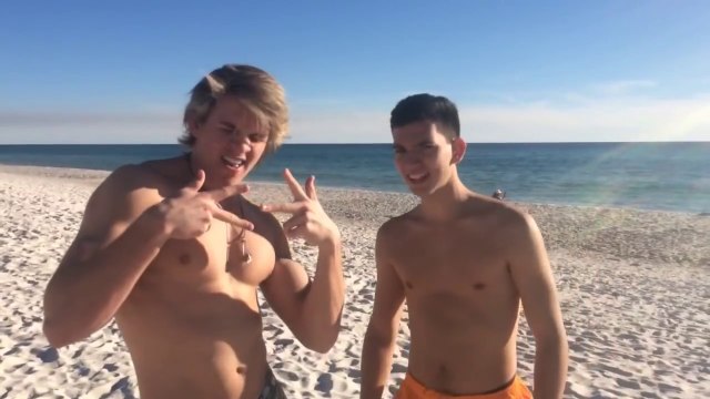 High School Senior Asks Selena Gomez To Prom In Epic Lip Sync Video