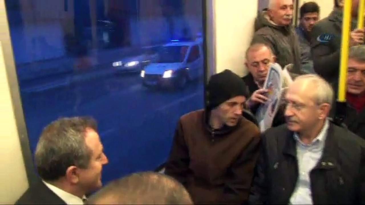 Kılıçdaroğlu metroda
